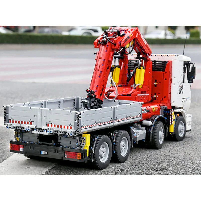 REMOTE CONTROLLED CRANE TRUCK | 8238PCS